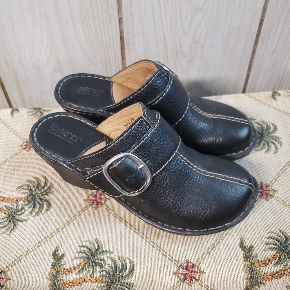 Born Black Leather Chunky Heel Clog with Buckle Womens Shoes Size 7